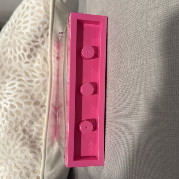 Lego Holiday Figures and Display Case - Picture 4 of 7